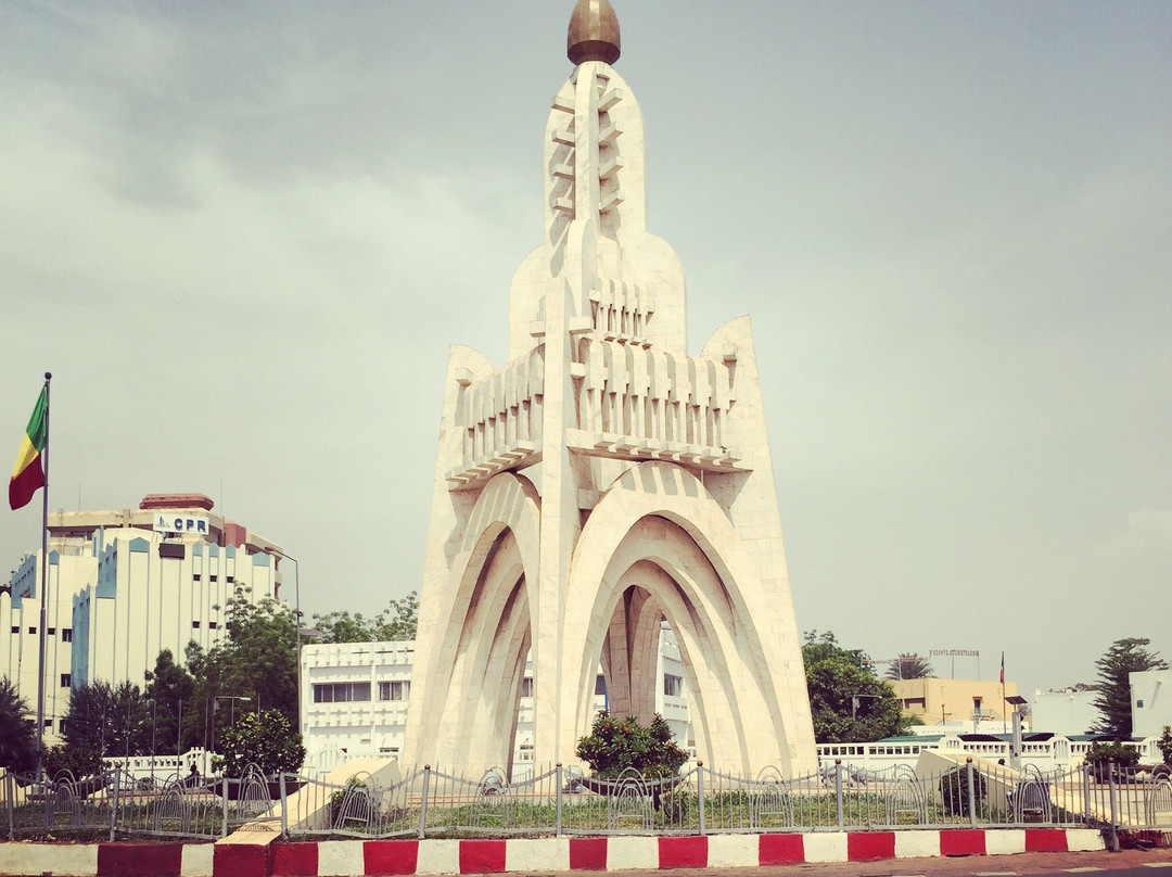 Monument de l"Independance-巴马科必去景点