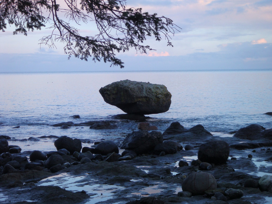 Balance Rock-Skidegate必去景点