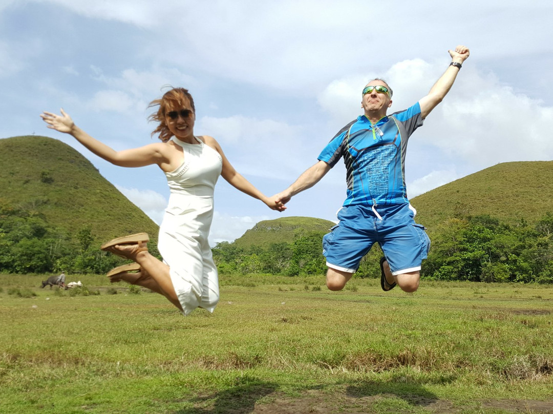 High-5 Travel and Tours景点图片