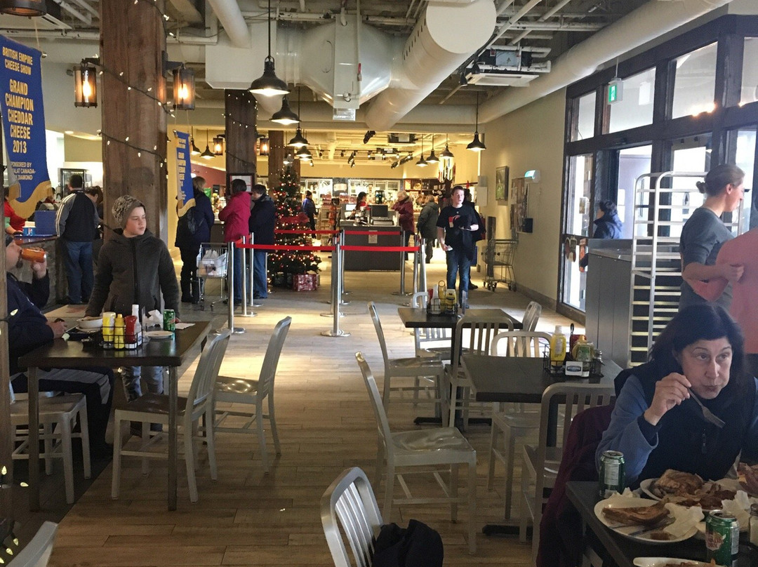 St-Albert Cheese Co-Op景点图片