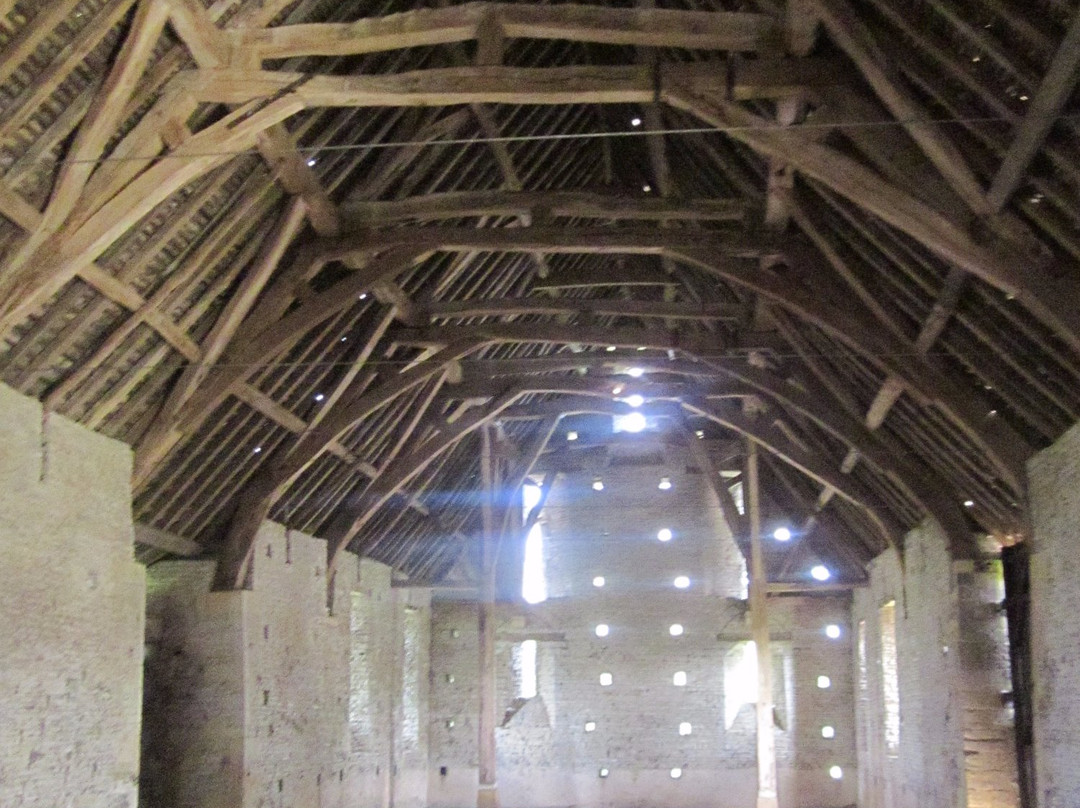 Middle Littleton Tithe Barn-伊夫舍姆必去景点