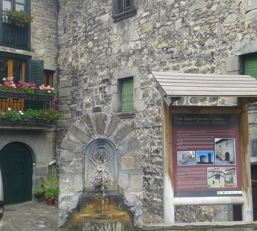 Guias K2-Isaba必去景点