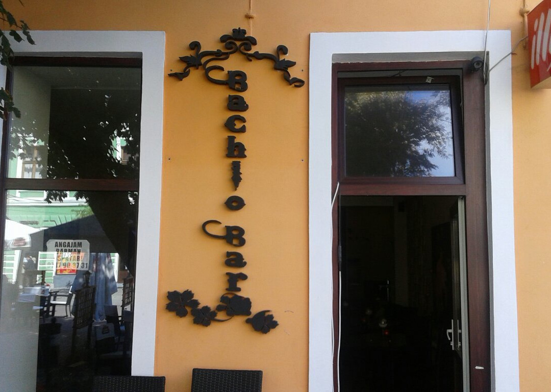 Bachio Bar