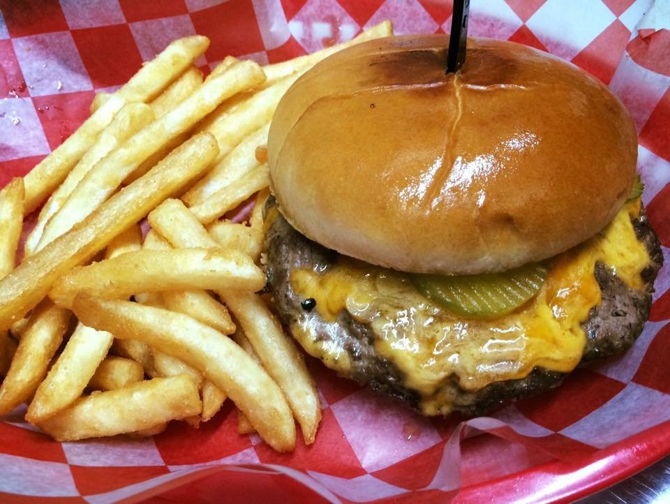 法尔餐馆和美食-Big Daddy's Burgers