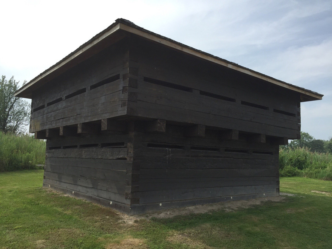 Bois Blanc Island Lighthouse & Blockhouse-阿默斯特堡必去景点