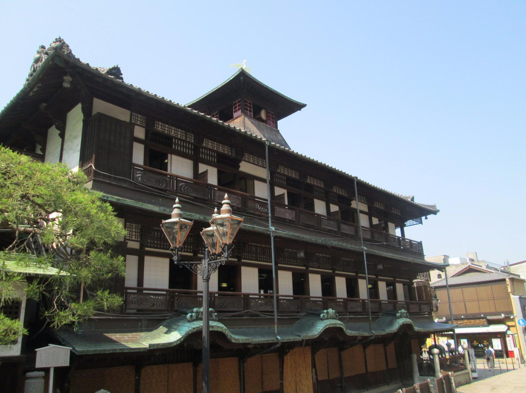 Shinrokaku-松山市必去景点
