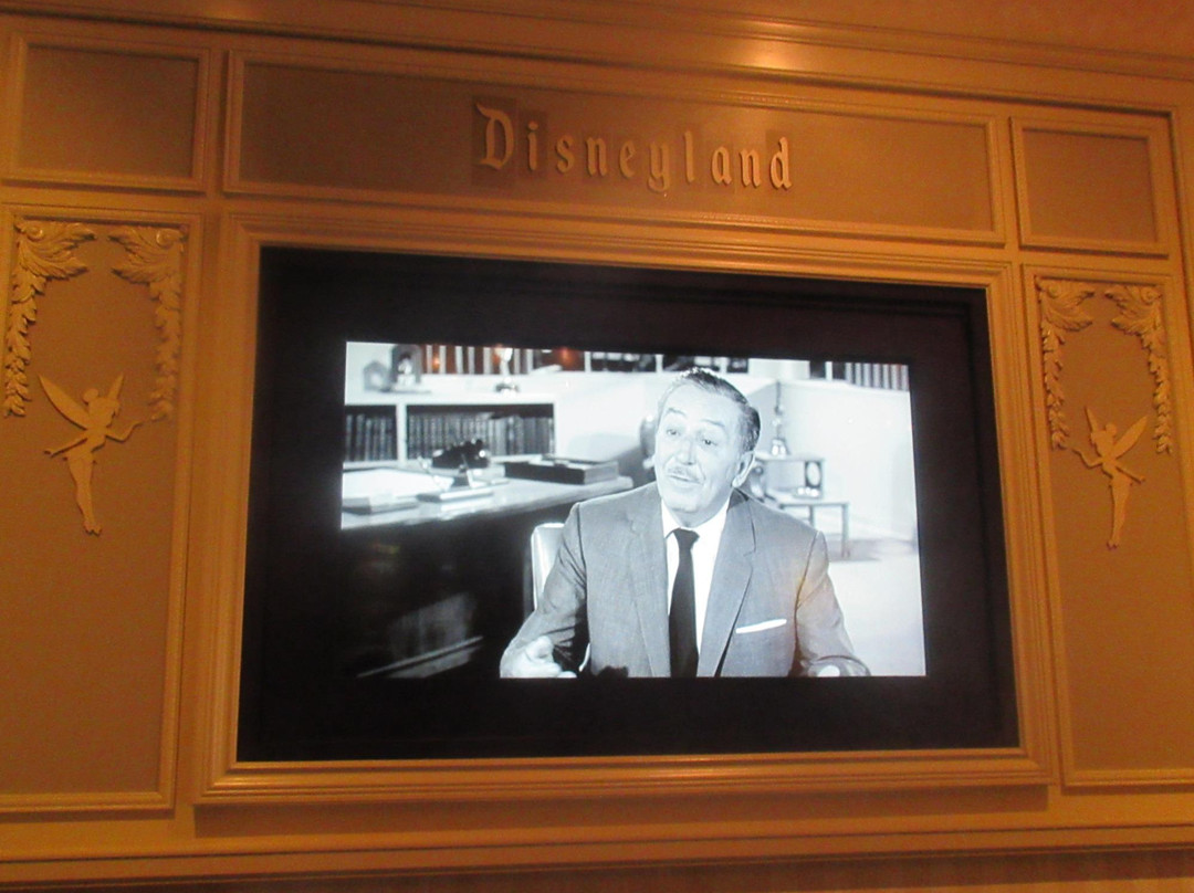 The Disney Gallery-阿纳海姆必去景点