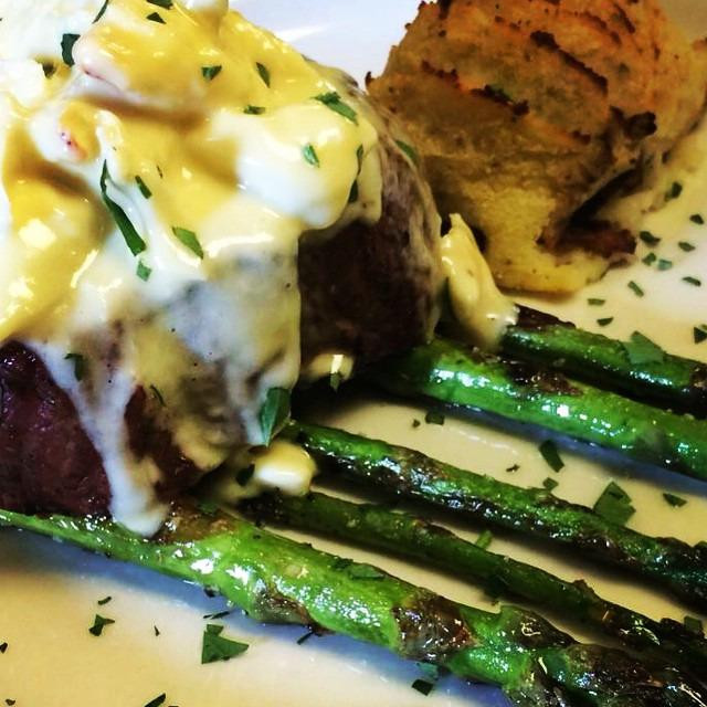 Pepperoncini Restaurant & Bar