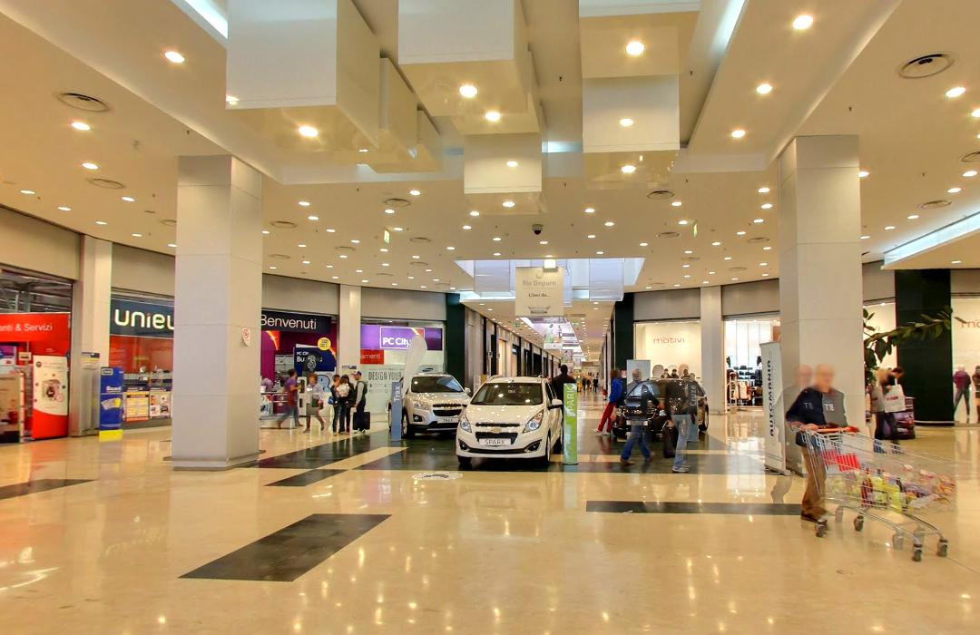 Centro Commerciale Le Masserie-拉古萨必去景点