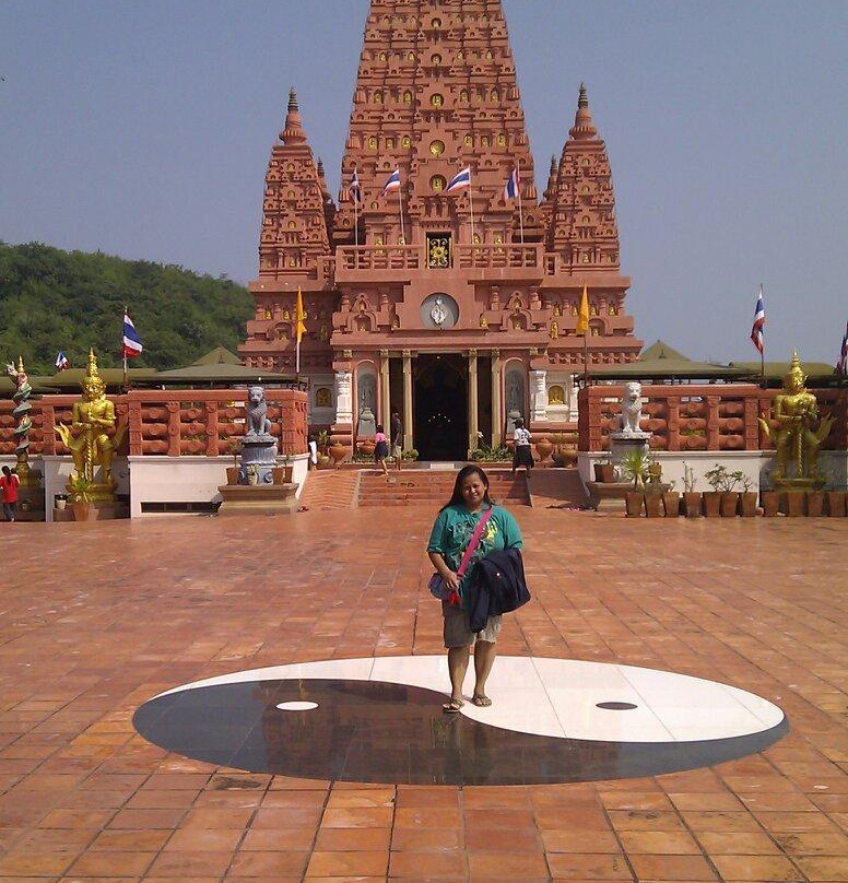 Siriwatanawisut Temple景点图片
