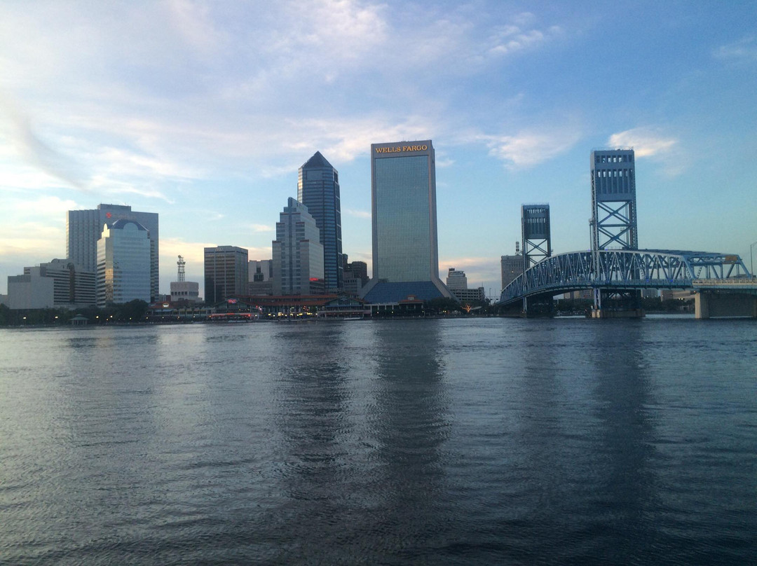 Friendship Fountain-杰克逊维尔必去景点