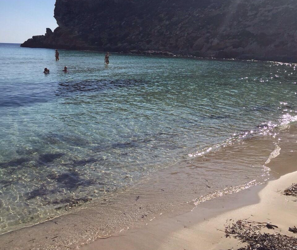 又兔海滩-兰佩杜萨必去景点