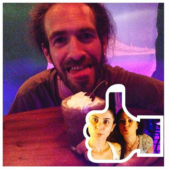 Happy Alternative Style Cafe Bar-卡斯必去景点