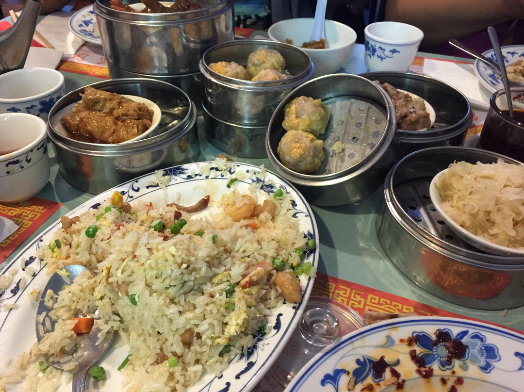 Golden Lotus Chinese Restaurant