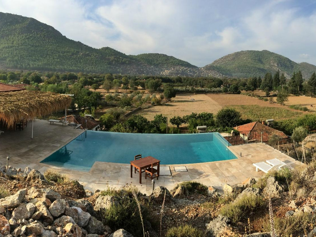 5 Kaza Hotel