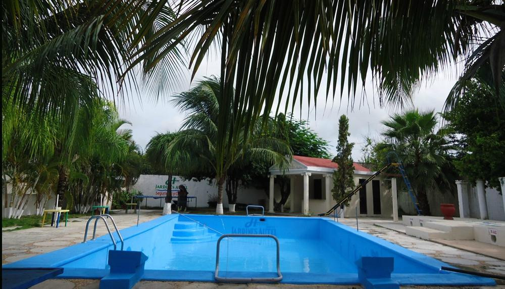 Autel Jardines Hotel主图