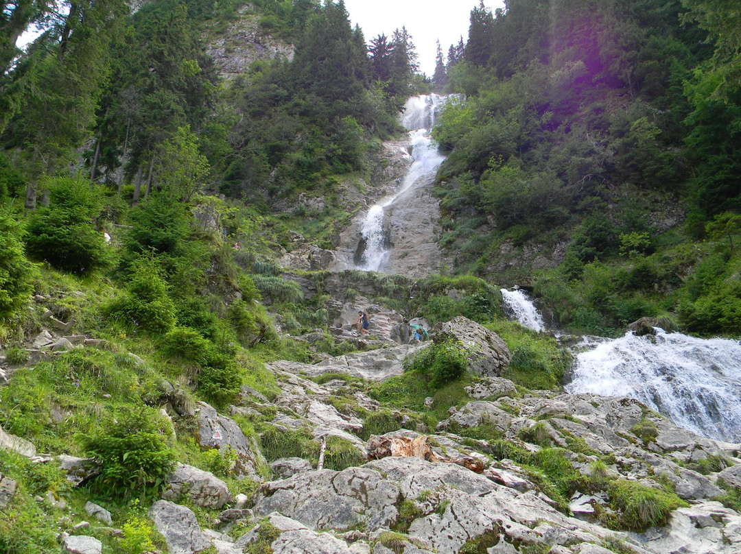 Horses Waterfall景点图片