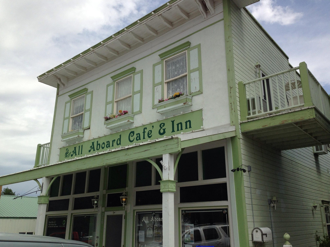 Mc Gill酒店住宿-All Aboard Cafe and Inn