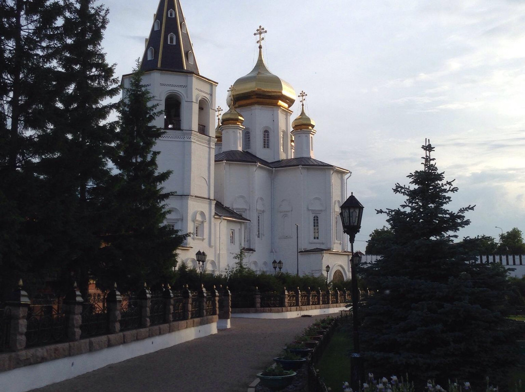 Holy Trinity Men's Monastery-秋明必去景点