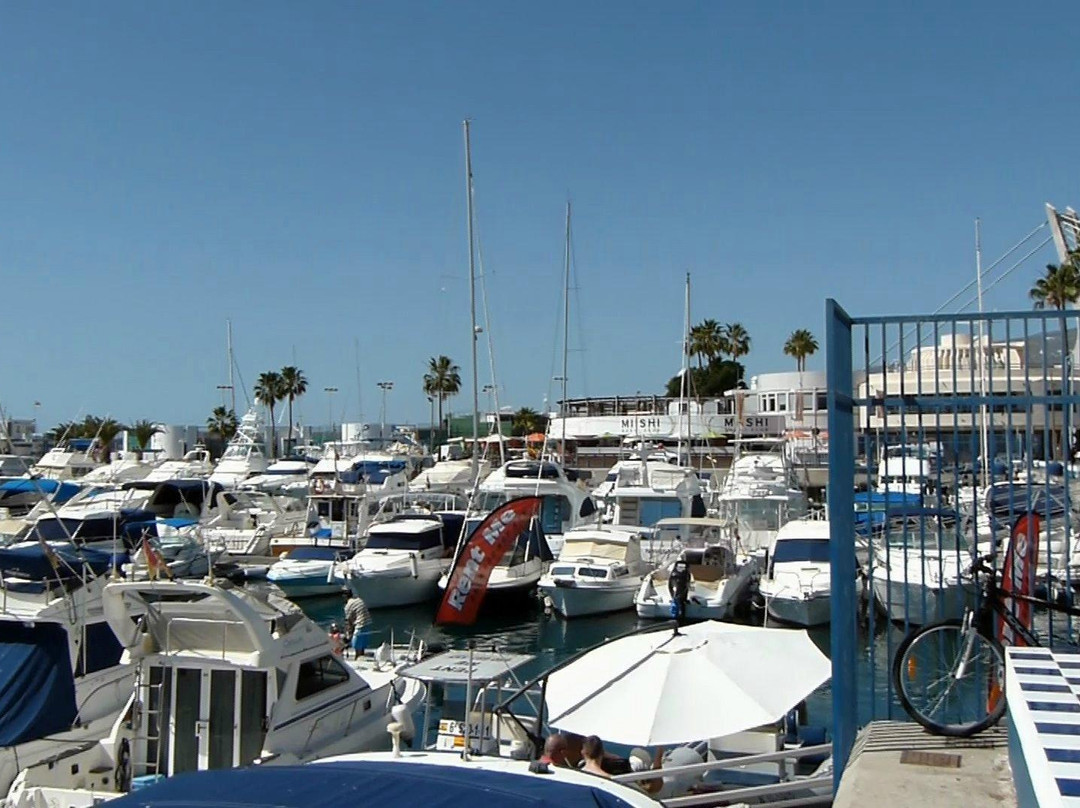 Club Nautico Puerto Colon-奥德杰海岸必去景点