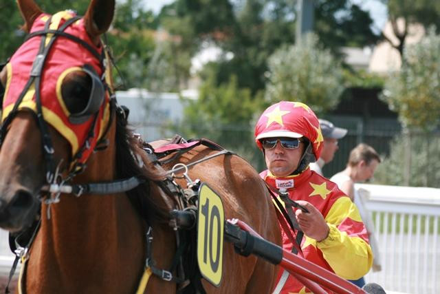 Racing Society of Côte d'Amour-波尼歇必去景点
