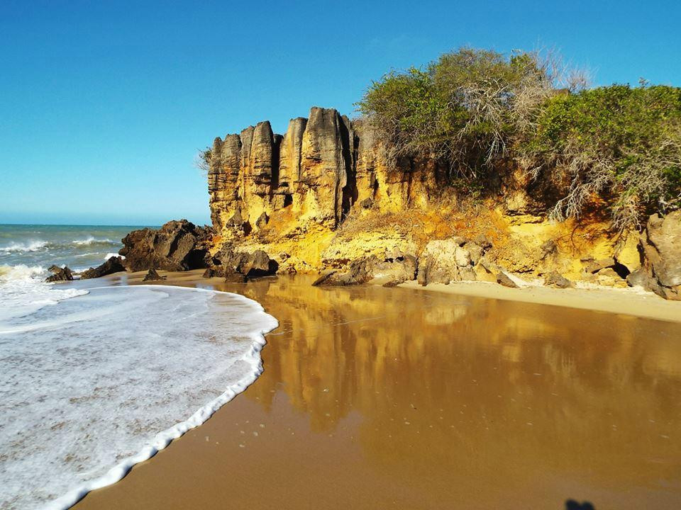 Tourinhos Beach景点图片