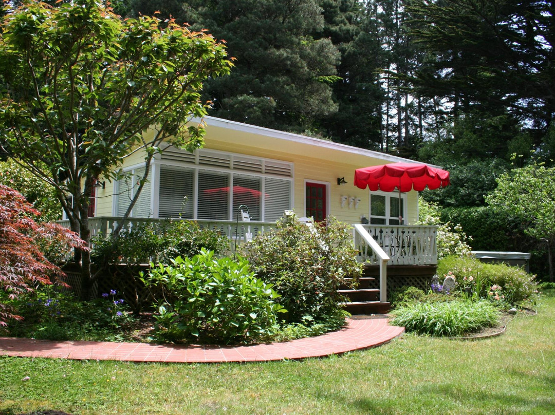 The Larkin Cottage