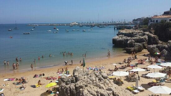 Praia da Rainha景点图片