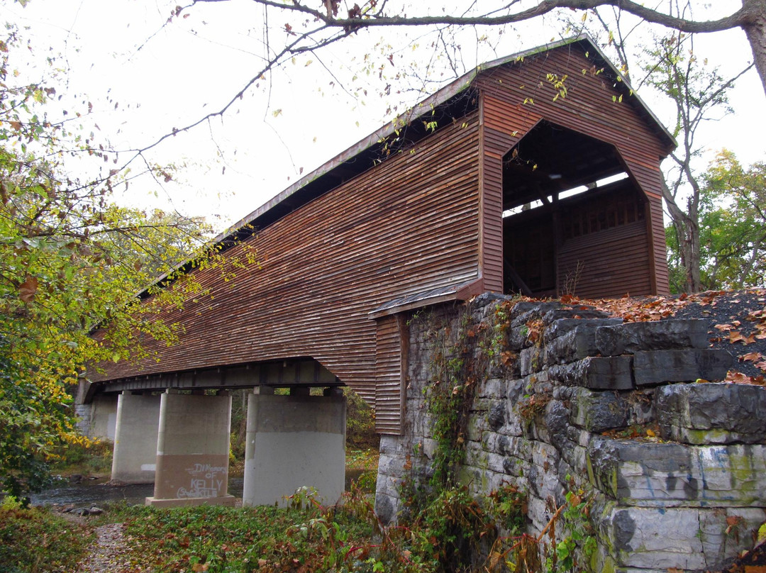 Meems Bottom Covered Bridge-Mount Jackson必去景点