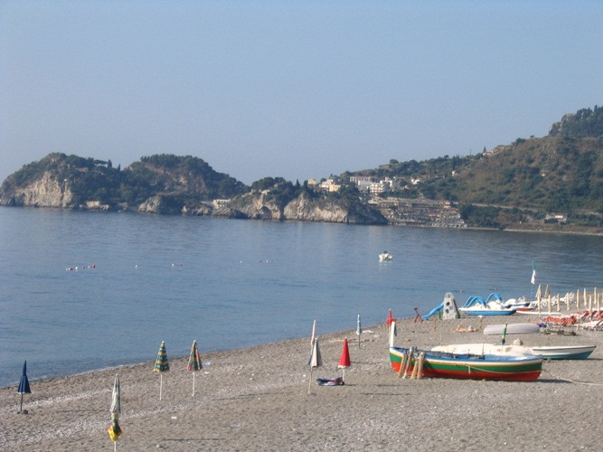 Spiaggia di Mazzeo景点图片