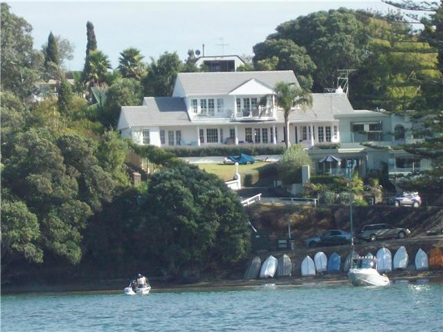 The Torbay Manor主图