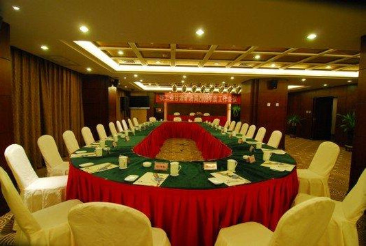 蓝宝石大酒店(兰州火车站南关十字店)主图