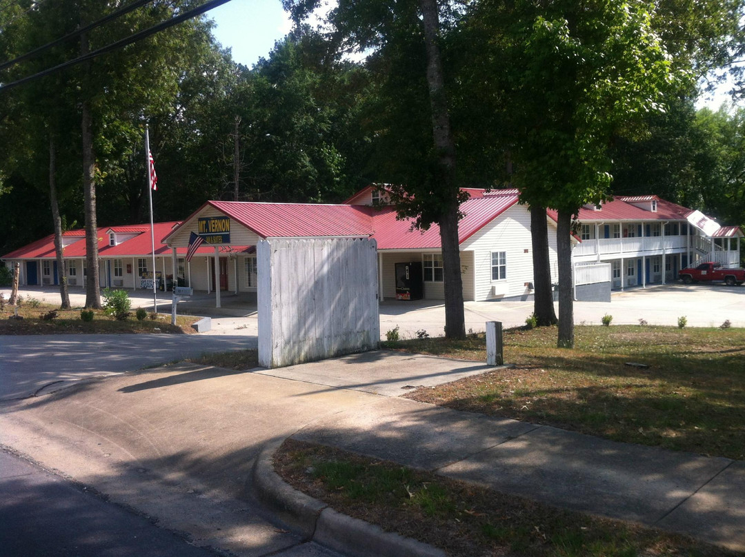 Mt Vernon Inn and Suites主图