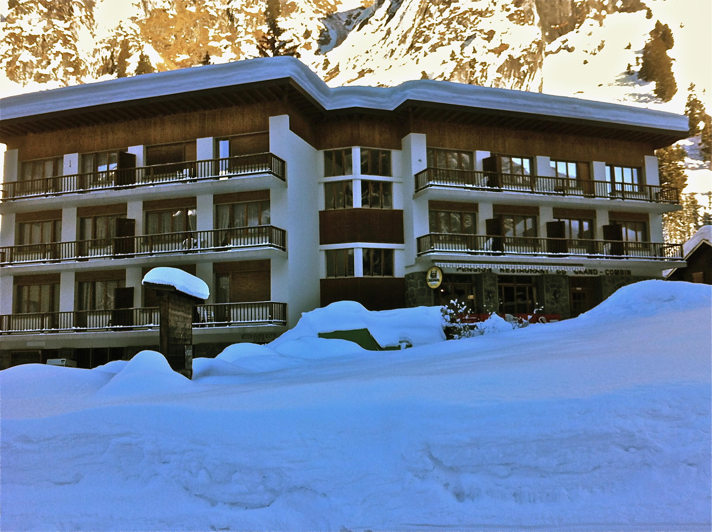 Hotel du Grand Combin-客卧