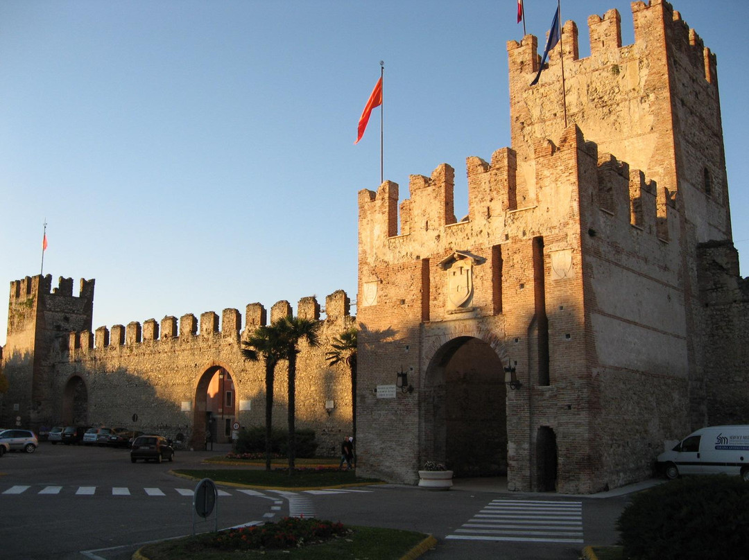 The Soave Castle景点图片
