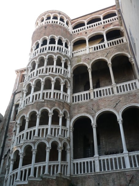 Scala Contarini del Bovolo-威尼斯必去景点