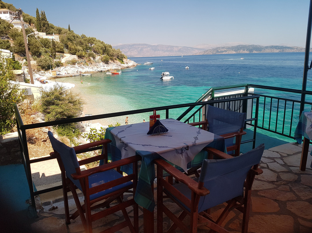 Blue Wave Lounge Restaurant & Bar