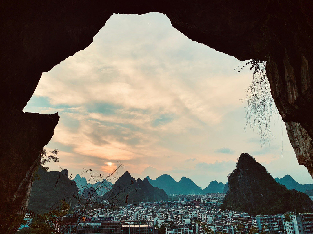 叠彩山景区景点图片
