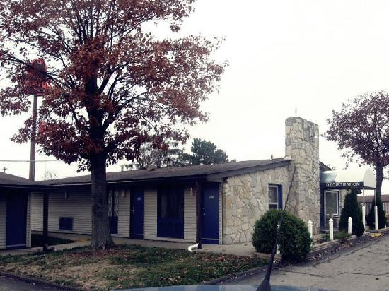 Economy Inn West Chester