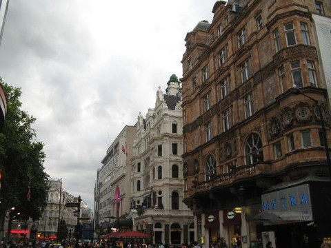 莱切斯特广场-伦敦必去景点