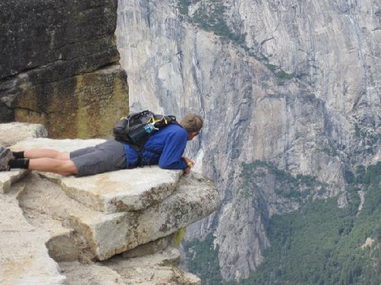 Yosemite Guide Service-格罗夫兰必去景点