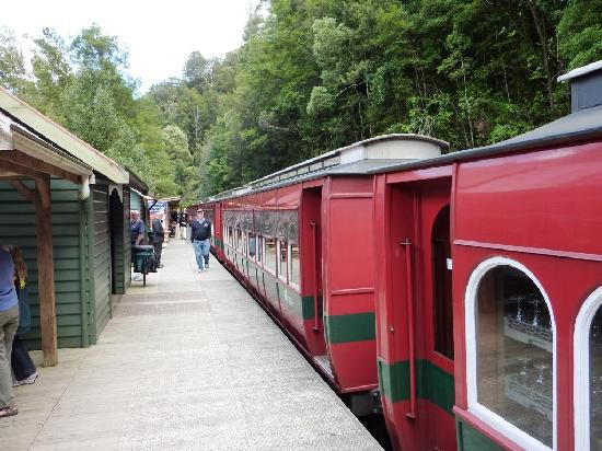 西海岸荒原铁路-斯特拉恩必去景点