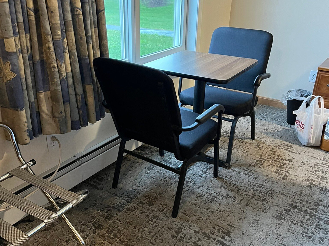 Long Lake Motor Inn主图