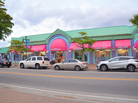 Beach Bazaar-西耶斯塔岛必去景点