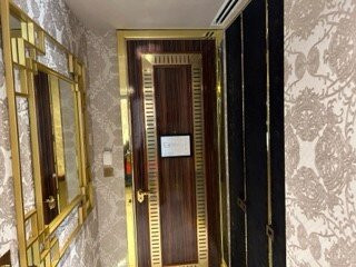 Number One Oxford Street Hotel & Suites主图