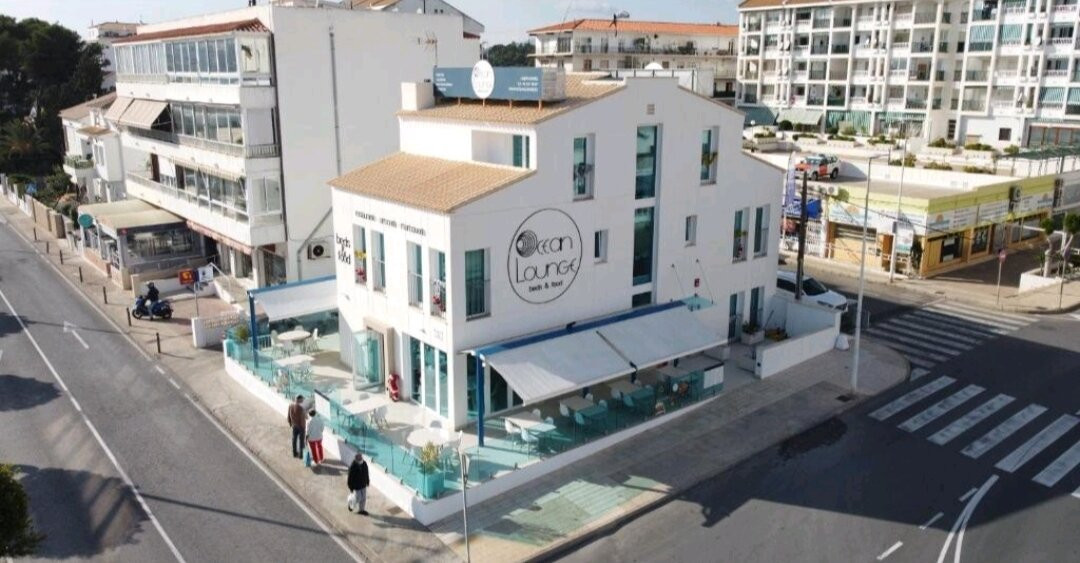 New Ocean Lounge