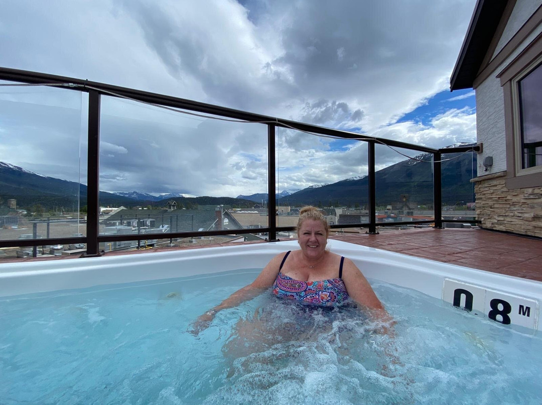 惠斯勒旅馆主图