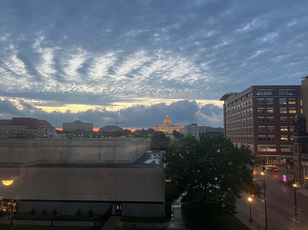 Celeste Of St Paul Hotel + Bar主图