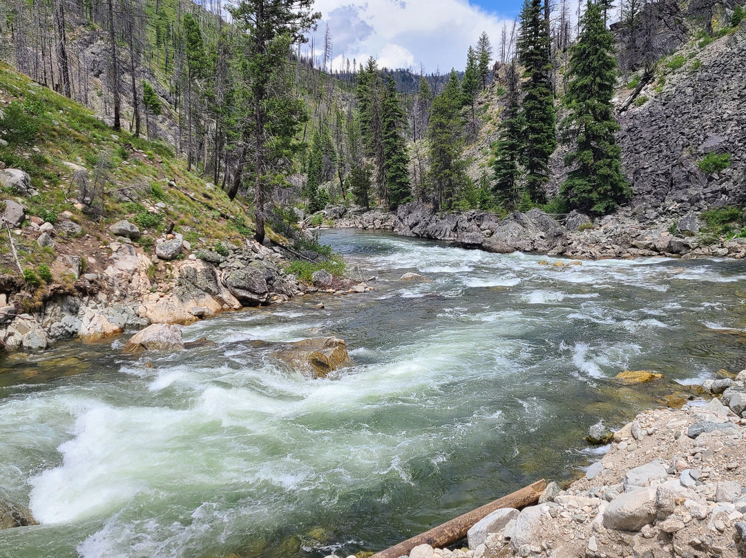 Rocky Mountain River Tours-Stanley必去景点