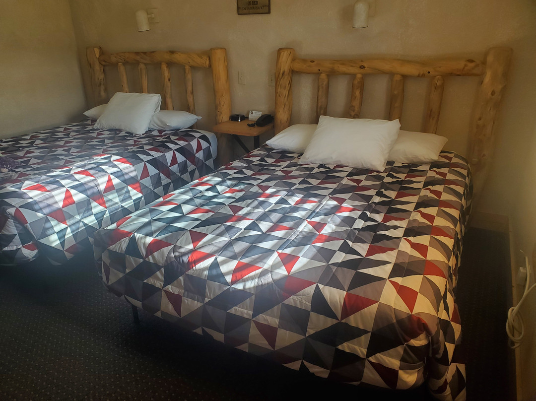 Old Corral Hotel And Steakhouse主图